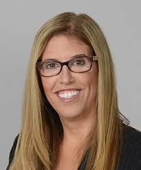 Ellen Gilmore's Instagram, Twitter & Facebook