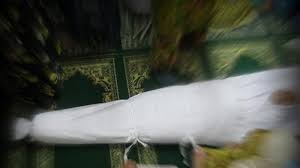 Selain itu orang yang sekarat akan kehilangan kontrol pada kandung kemih dan ususnya, sehingga seringkali terlihat mengompol. Inikah Tanda Tanda Orang Akan Meninggal Tribun Timur