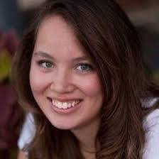 Holly Beeson's Instagram, Twitter & Facebook