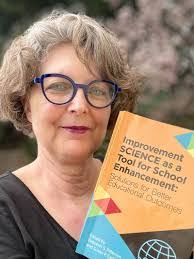 Caitlin Everett's Instagram, Twitter & Facebook