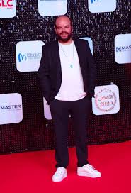 كلمات مهرجان فيفا اطاطا محمد سعد واتحاد. Ù…Ø­Ù…Ø¯ Ø¹Ø¨Ø¯ Ø§Ù„Ø±Ø­Ù…Ù† ÙŠØªØ³Ù„Ù… Ø¬Ø§Ø¦Ø²Ø© Ø£ÙØ¶Ù„ Ù…Ø³Ù„Ø³Ù„ Ø£ÙˆÙ†Ù„Ø§ÙŠÙ† ÙÙŠ ÙˆØ´ÙˆØ´Ø© Ø§Ù„ÙÙ† Ø¬Ø±ÙŠØ¯Ø© Ø§Ù„Ø·Ø±ÙŠÙ‚