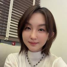 Shania Chang (@shania.chang) • Facebook