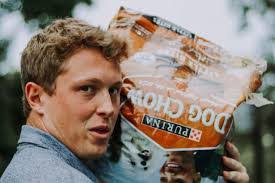 Barry Pine's Instagram, Twitter & Facebook