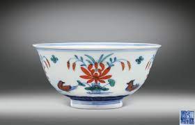 清乾隆 斗彩 荷塘鸳鸯碗 tableware bowl