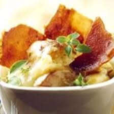 Puree Aux Deux Pommes Reblochon Et Jambon Croustillant Recette Recettes De Cuisine Reblochon Croustillant