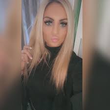 Heather Dolan's Instagram, Twitter & Facebook