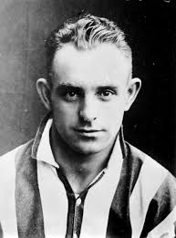 On This Day (29 Oct 1932): Raich Carter nets first SAFC goal as 11 go in  during Roker thriller!