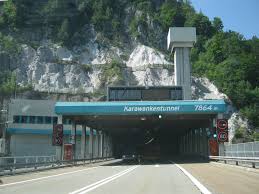 The karawanks tunnel is a motorway tunnel crossing the alpine karawanks mountain range between austria and slovenia, with a total length of 7.864 km, 8.019 km enclosure between the portals. Karawankentunnel Einfahrt Estrella Mapio Net