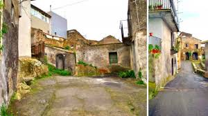 The warmest month is typically august, which averages 31.1°c/88.0°f. A Castiglione Di Sicilia Un Presepe Nel Presepe