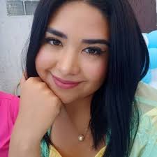 🤔¿Alguna vez hiciste un detox de vínculos? ¿Tus cercanos te suman o te  restan? ¡Recuerda que tiene el poder de elegir quien te acompaña (sí,  cuenta también tu familia)!