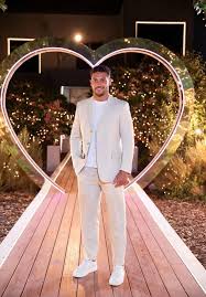 Love Island winners Molly and Tom go Instagram official as Callum Jones'  reaction leaves fans in tears