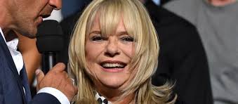Comme johnny hallyday, france gall, disparue le 7 janvier 2018 à l'âge de 70 ans, prit son envol artistique pendant les années 60 et pour rester sur le devant de la scène durant de nombreuses. How France Gall She Met Her Last Companion Bruck Dawit Gala The Siver Times