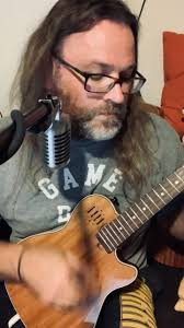 Shine up those old brown shoes”...... a little Cheap Trick for your  Thursday morning commute. Enjoy!