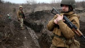Desde abril de 2014, ucrania lleva a cabo una operación contra los independentistas en el este de su territorio, donde se proclamaron las repúblicas populares de donetsk y lugansk. Aumenta La Tension Belica Entre Rusia Y Ucrania En La Frontera Con Donbass