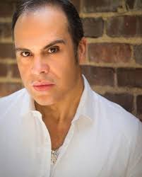 Lancaster native, Broadway actor Eliseo Román directs 'On Your Feet!' at  Dutch Apple