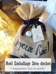 Noel Emballage Zero Dechet Et Etiquettes Bio Et Ecolo Curieusement Bien Sacs Cadeaux En Tissu Cadeaux En Tissu Etiquettes Noel