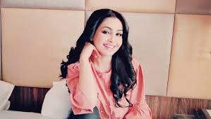 5 Tiktok Videos Of Shubhangi Atre Poorey That Prove She Is An Absolute Bollywood Buff Zee5 News