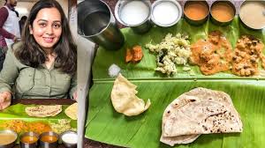 3 soak up sauce with rice. South Indian Thali On Banana Leaf South Indian Food In Mumbai Youtube