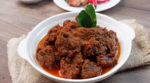 Daging semur ini hampir sama dengan daging semur lainnya, perbedaannya adalah hanya tambahan di kentang yang direbus dahulu dan disajikan bersamaan dengan semur daging. 5 Resep Olahan Daging Sapi Kaya Bumbu Dan Rempah Yang Sedap Lifestyle Fimela Com