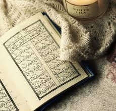 Wal laahu 'aleemun hakeem 60. Surah At Taubah Ayat 1 5 Satu Satunya Surah Yang Tidak Diawali Dengan Basmalah Lengkap Dengan Arti Portal Jember