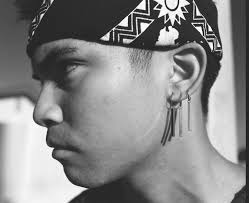 TRACK #1: MISSION STATEMENT] Horizontalz by @balisongxla and PA @tr9st6n •  • • CARL: I settled at a 9-5 job for 6 years because I was afraid of taking  a chance at