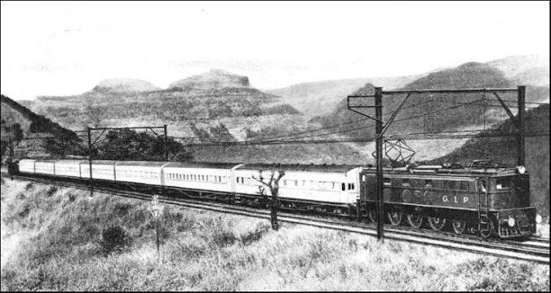 Today is the anniversary of two legendary trains - Punjab Mail (114th) and Deccan Queen (96th). Punjab Mail or Punjab Limited was the original superfast train from Ballard Pier to Peshawar (2496