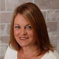 Amy Simoni's Instagram, Twitter & Facebook