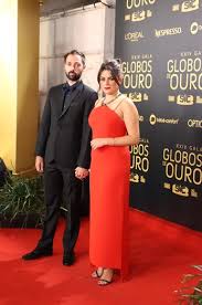 A cobertura da cerimónia dos globos de ouro em direto está garantida por nós, como tem sido mank, de david fincher lidera a corrida aos globos de ouro com 6 nomeações, incluindo melhor. Todas As Imagens Muito Glamour Na Passadeira Vermelha Dos Globos De Ouro Estilo Flash