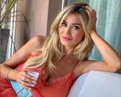 News continues to circulate about one of the couples who, despite the very recent birth, is generating a lot of interest. Diletta Leotta Fan Club News Home Facebook