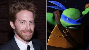 Jason Biggs > Seth Green. Seth är bra på att visa upp Leos mognad och  allvar, men hans röst är alldeles för djup och överdrivet mogen. Den låter  också malplacerad när man