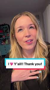 Leah Badger's Instagram, Twitter & Facebook