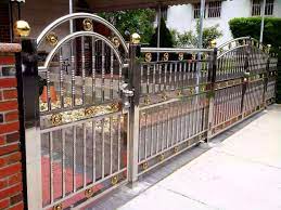 Pagar stainless steel 100 model terbaru 2019 desain pagar stainless steel desain pagar besi stainless steel saat ini sangat beragam karena saat harga berbagai macam pintu stainless model klasik dan 28 desain dan model pagar besi rumah minimalis sederhana modern 28 model pagar. 8 Tips Merawat Pagar Stainless Steel Agar Tetap Mengkilap Dan Tidak Kusam Arafuru