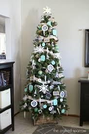 Check spelling or type a new query. 69 Unique Christmas Tree Decorating Ideas And Pictures 2020