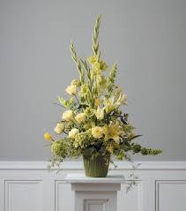 Plants are a fantastic way to add a splash of color to any indoor or outdoor area, and they can fit into almost any décor scheme. Church Flowers For Weddings Altar Flowers Spring Flower Arrangements Fresh Flowers Arrangements Flower Arrangements
