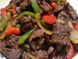 Cara memasak daging tumis lada hitam setelah berubah warna, tambahkan sedikit air dan masak hingga daging empuk dan kuah menjadi mengental. Pin Di Chinese Food