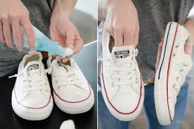 To Loosen Tight Shoes Fill Up Two Ziploc Bags With Water And Seal Them Tightly Place The Bags Inside How To Clean White Shoes Clean Shoes Clean Tennis Shoes