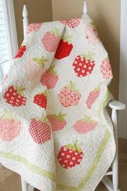 Bits And Pieces Quilt Shop New Hampshire The Pattern Basket Strawberry Social Cute Quilts Quilt Kit Quilts