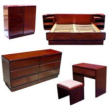 Seven Piece Brouer Rosewood Bedroom Set 1stdibs Com Vintage Bedroom Sets Bedroom Vintage Bedroom Sets