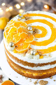 Mandarinentorte Mit Spekulatius Rezept In 2020 Kuchen Und Torten Rezepte Kuchen Mit Mandarinen Weihnachtliche Kuchen Und Torten