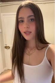 Elexis Jones's Instagram, Twitter & Facebook