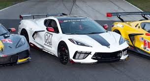 Just like the coupe, the 2021 chevrolet corvette convertible is practically in a class all its own. Does This C8 Pace Car Preview A 2021 Chevrolet Corvette Stingray R Carscoops