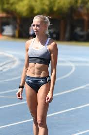 Positiivarit oy:n ja suomen nuorkauppakamareiden raati on valinnut vuoden positiivisimmaksi suomalaiseksi 2020 kaikkien aikojen nopeimman suomalaisen aitajuoksijan, vaikeuksista positiivisuudellaan. Haluan Nayttaa Epailijoille Etta He Ovat Vaarassa Pika Aituri Annimari Korte Selatti Sairaudet Ja Palasi Huipulle Yle Urheilu Yle Fi