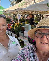 Van Loons was very happy to support the 2025 Cottage By The Sea Fete 🌻  Anne and Sarah had a wonderful time supporting the marvelous volunteers in  the Plant Stand. Thank you