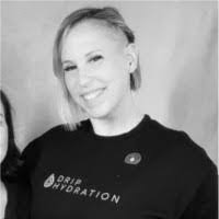 Robin Lauer's Instagram, Twitter & Facebook