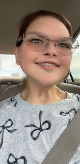 Cute baby photo and parenting discussion