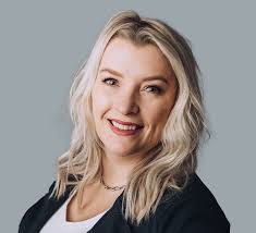 Erin Whitney's Instagram, Twitter & Facebook