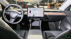 Tesla is accelerating the world's transition to sustainable energy with electric cars, solar and integrated renewable energy solutions for homes and businesses. Tesla Model 3 Ceny Foto I Obzor Harakteristik Rozetochnye Avto
