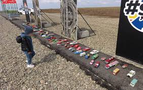 Primul pas pentru ultimul tronson rămas de licitat. Trafic Intens Pe Autostrada Mandachi De La Bosanci Metrul De AutostradÄƒ A Fost Luat Cu Asalt De MaÈ™inuÈ›ele De JucÄƒrie ProaspÄƒt IeÈ™ite Din Garajul Pod Muzeul Bucovinei Smartpress Suceava