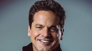 Angelo Mante's Instagram, Twitter & Facebook