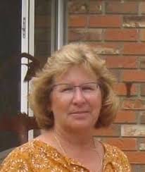 Let me introduce SANDY NASH and this is her yard!!